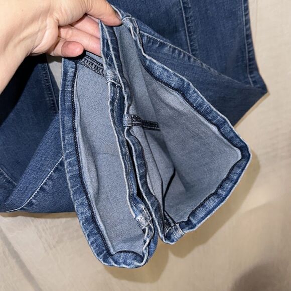 EXPRESS 12R Bell Flare High Rise Front Seam Medium Wash Blue Jeans - Picture 10 of 16